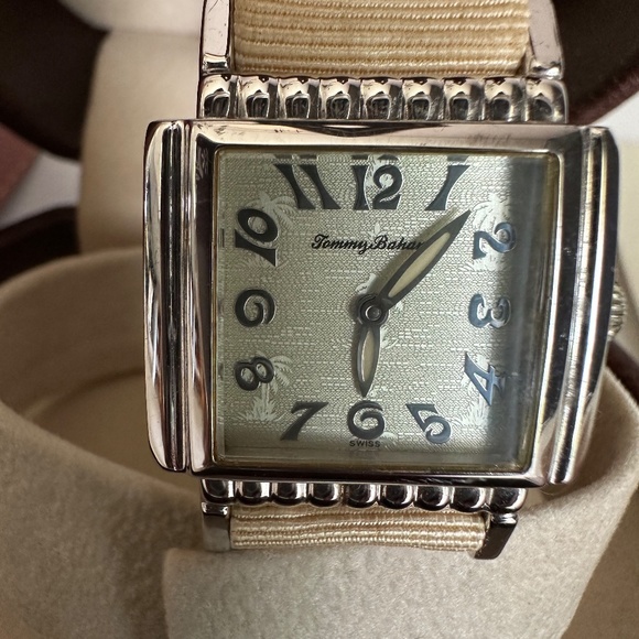Tommy Bahama  Ladies Watch Sterling Ag 925 TB w/ Ori . Box.Tags, Booklet. Unused - Picture 8 of 10